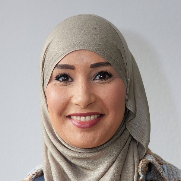 Rihab Amazrini Porträtfoto von Rihab Amazrini